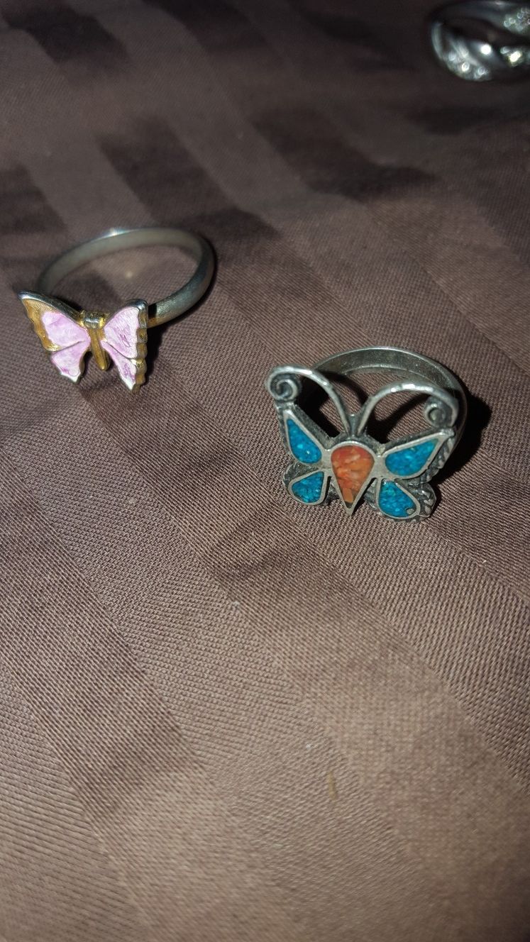 2 Butterfly Rings