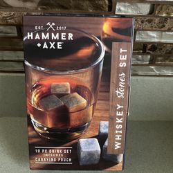 BRAND NEW 10 PIECE WHISKEY STONES SET 