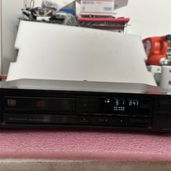 SONY CDP-34 Compact Disc CD player. MADE IN JAPAN