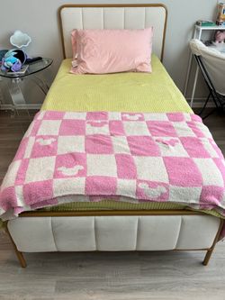 Twin bed frame