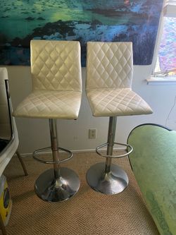 White Quilted Leather Bar Stools Set of 2 adjustable