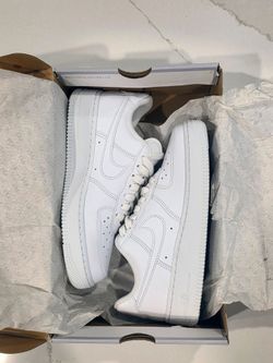 WOMENS AIR FORCE 1 '07 size 8
