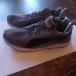 Puma Mens Shoe Size 11.5 ! Clean