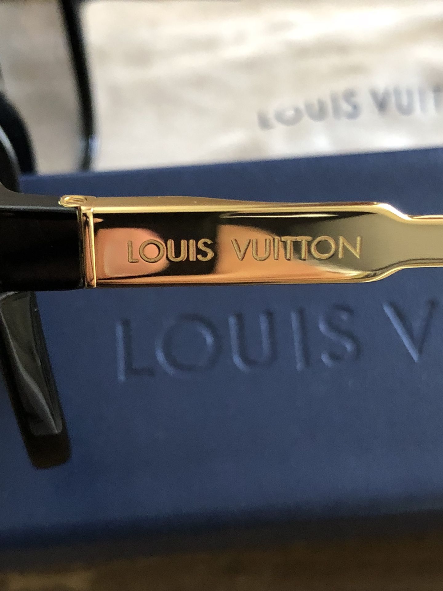 Buy Louis Vuitton Mascot Sunglasses Z0936E at