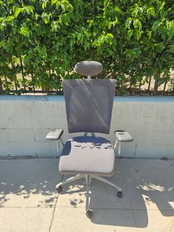 Vitra YPSILON