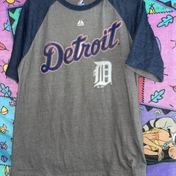 size large detroit tigers shirt 