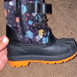 Toddler Snow Boots And Bibs 
