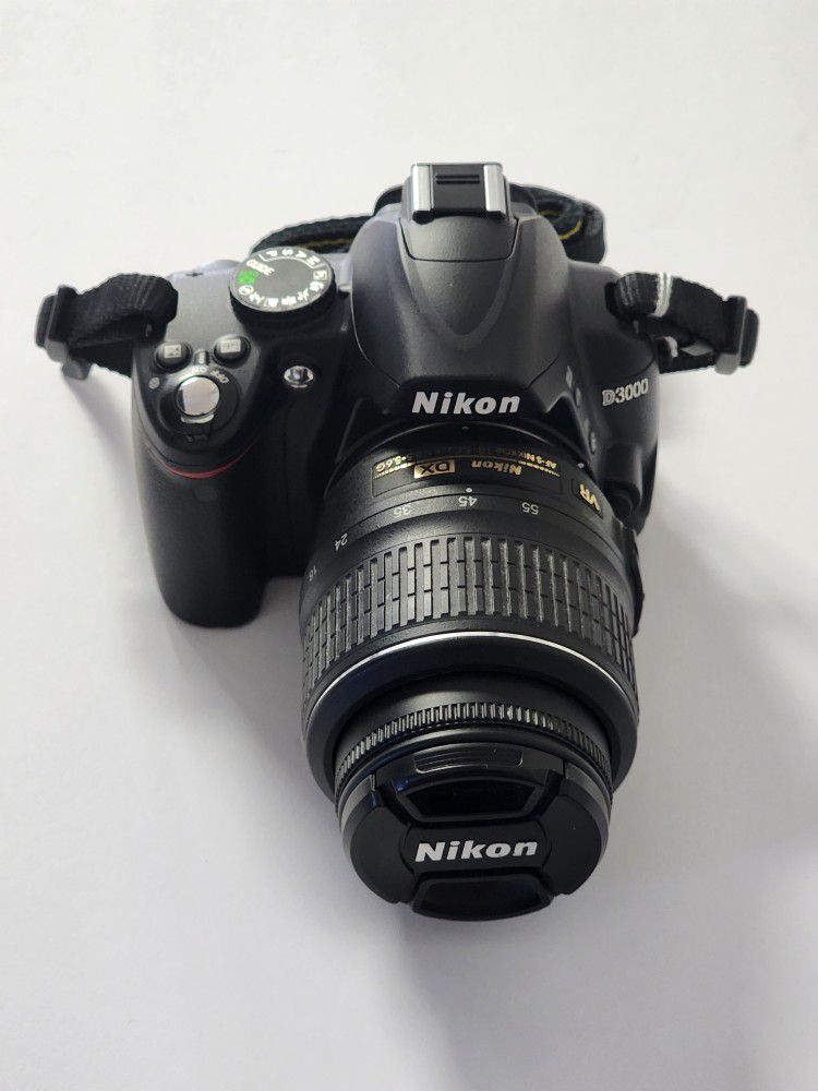 Nikon Digital Camera D3000 