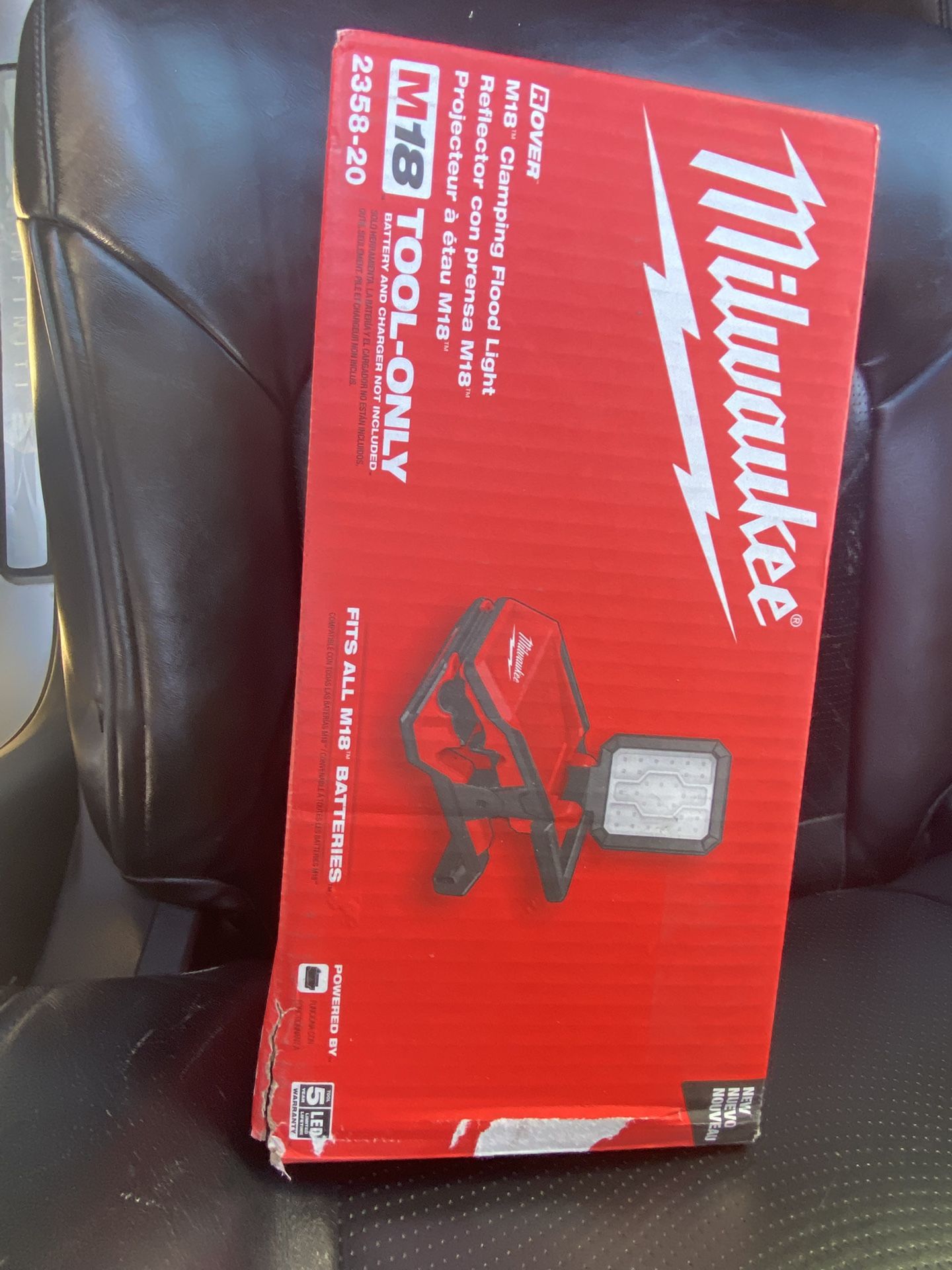 Milwaukee Clamping Floodlight