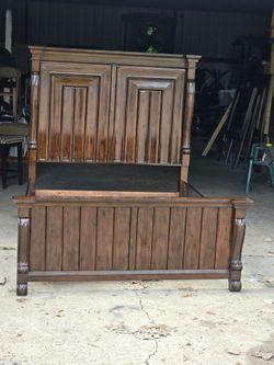 QUEEN BED FRAME