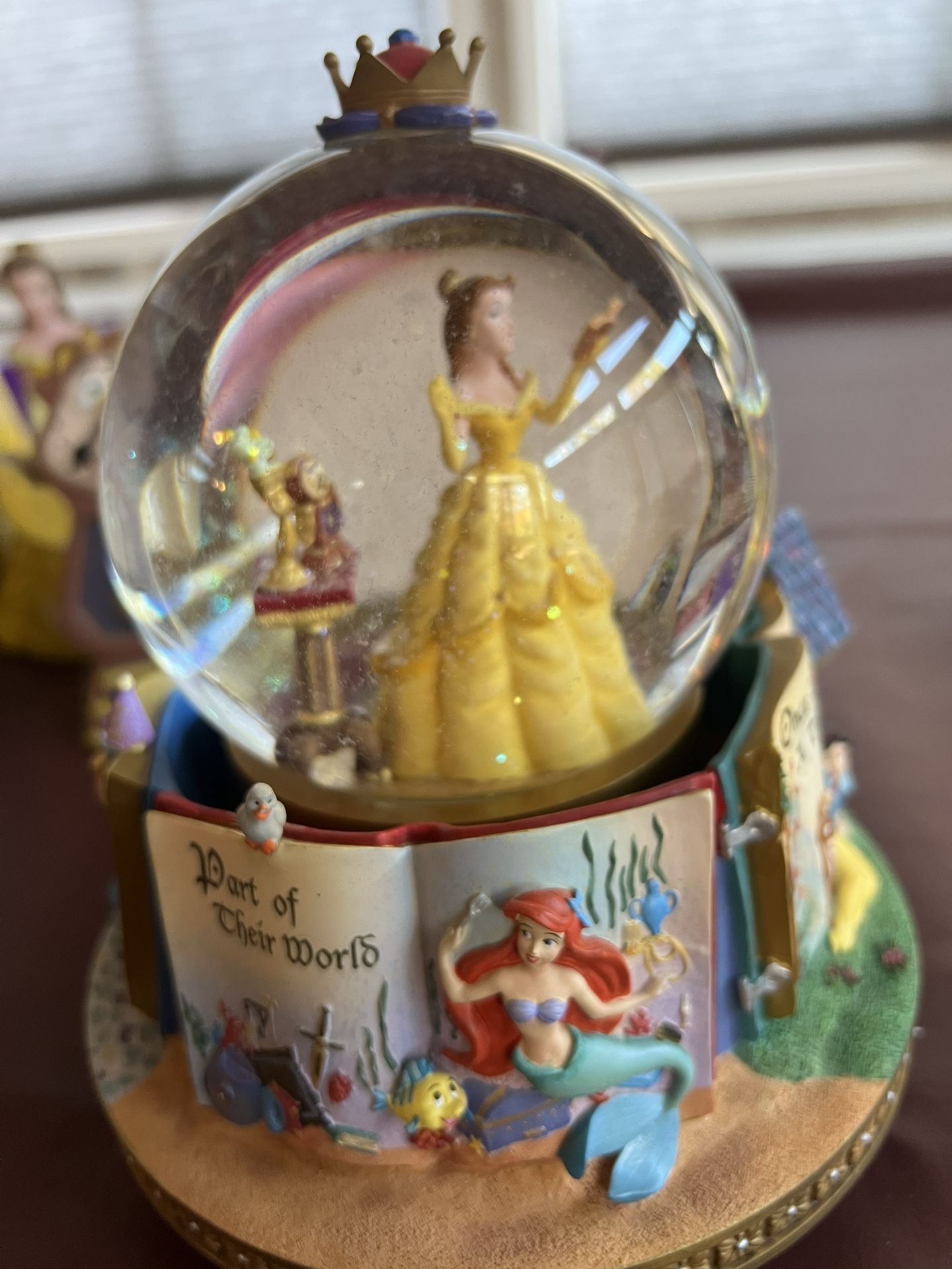 Vintage Multi Princess Storybook musical rotating Snow Globe Title “Beauty And The Beast” BELLE