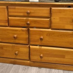 Wooden Dresser 45x20x30 In For Sale