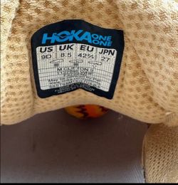 Hoka Clifton 9 Men’s Size 9