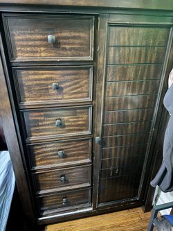 Bobs Furniture Hudson Pecan 8 Drawer Wardrobe Dresser