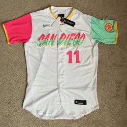 Nike San Diego Padres Yu Darvish Men’s Size 44 Authentic Jersey 