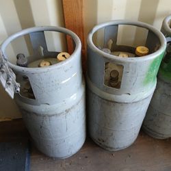 PROPANE TANK S FOR FORKLIFTS 
