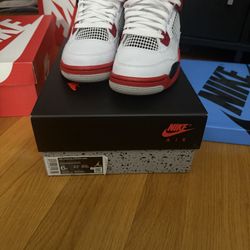 Fire Red Retro 4 GS