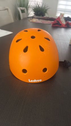 Bicycle helmet