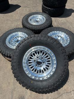 285/70R17