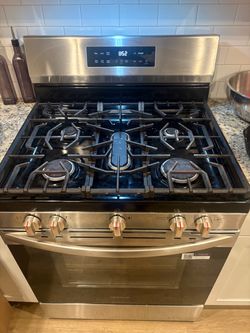 Gas stove
