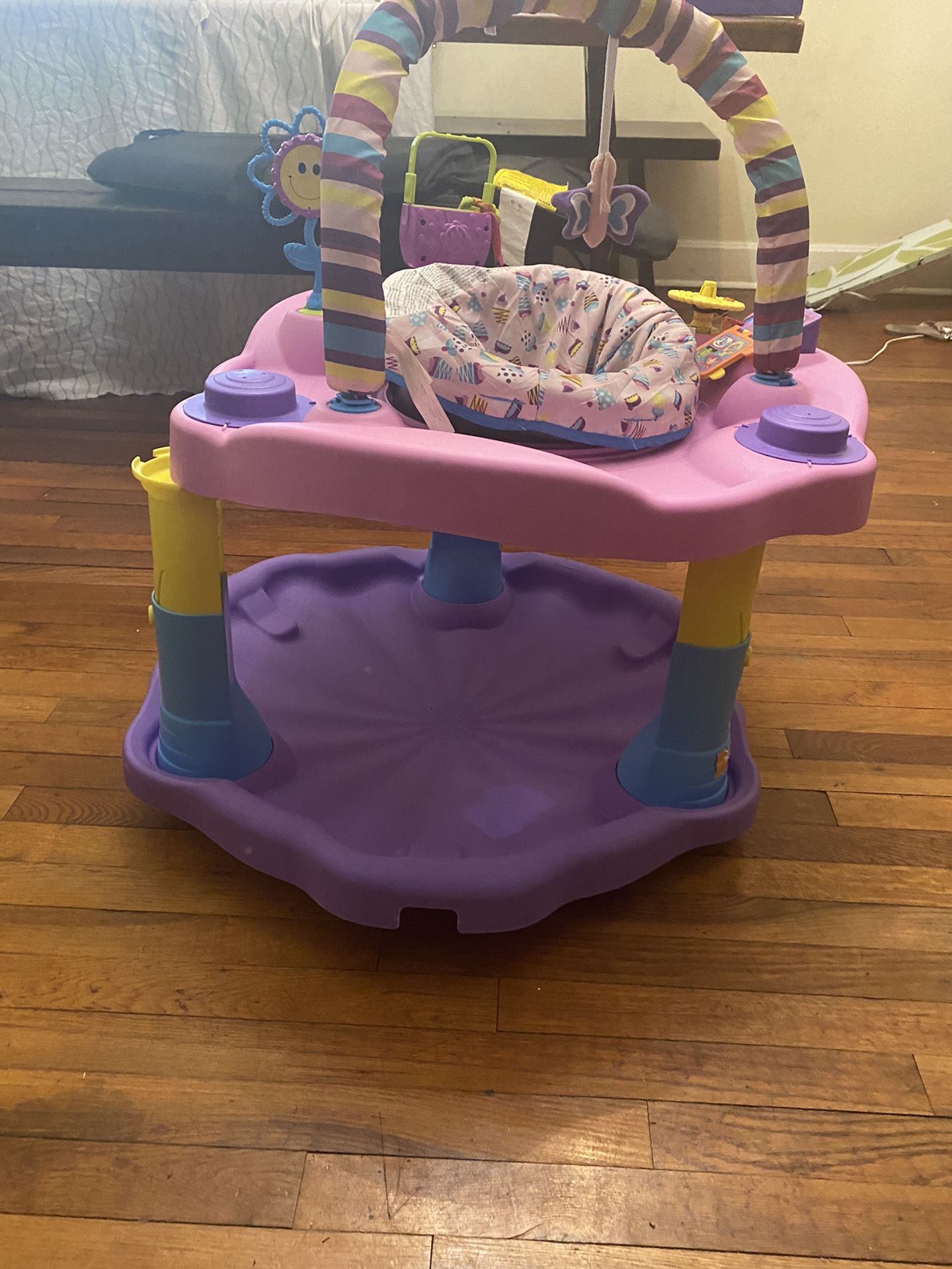 Baby play pen