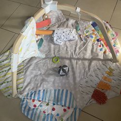 Lovevery Play Gym + Sensory Strands 