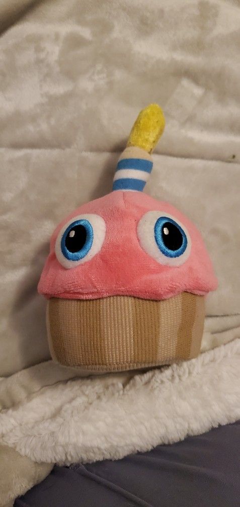 Five nights at Freddy's. Cupcake