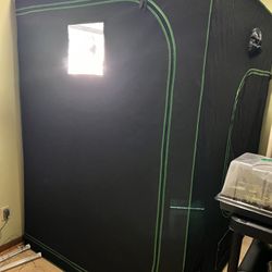 MarsHydro 5 X 5 Grow Tent Indoor Greenhouse