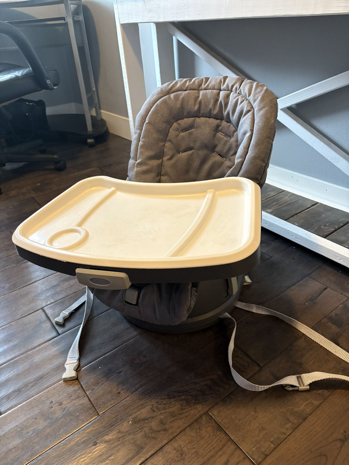 Highchair $10