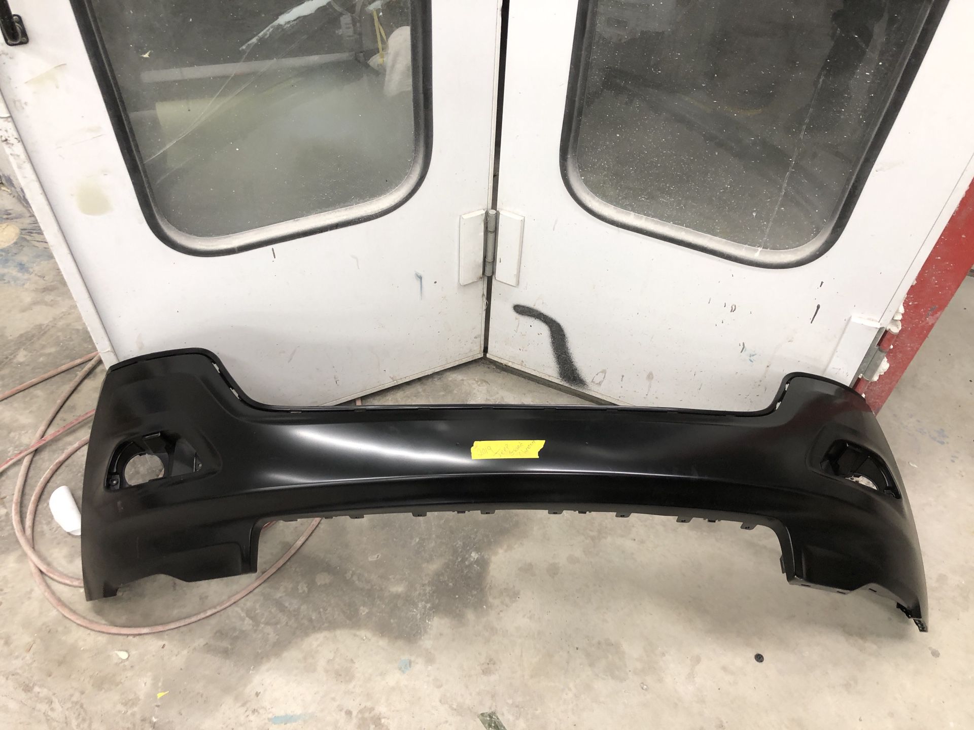 2019 Jeep Grand Cherokee front bumper cover
