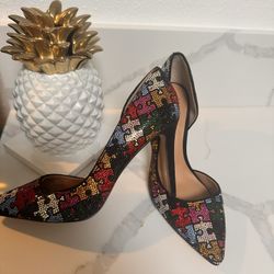 Special Edition INC International Concepts' pumps • Size 7M•