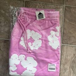 Demin Shorts White On Pink Size (Large)
