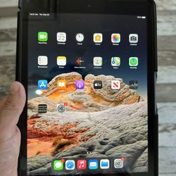 iPad 7th Gen Wi-Fi And Cellular W/ New Tempered Glass Screen Protector And Case! 