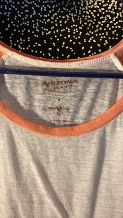 Arizona Jean Co. T-Shirt Size Medium