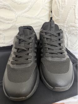Work Shoes Women size 7 Slip resistant
