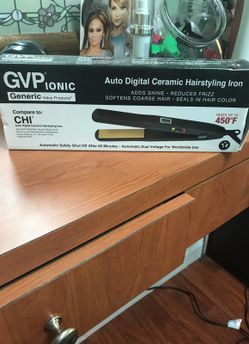 Auto digital ceramic hairstyling iron
