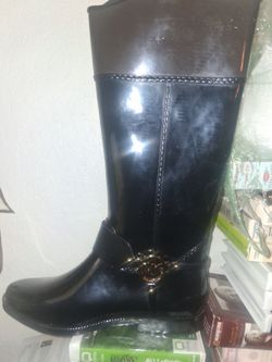 Michael Kors tall Rainboot Bk/ Coffee 10w