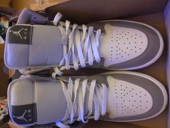 Air Jordan 1 Mid Grey White Sneakers