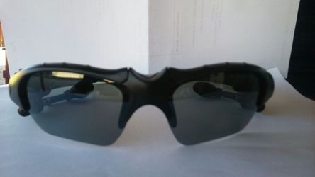 Bluetooth sunglasses