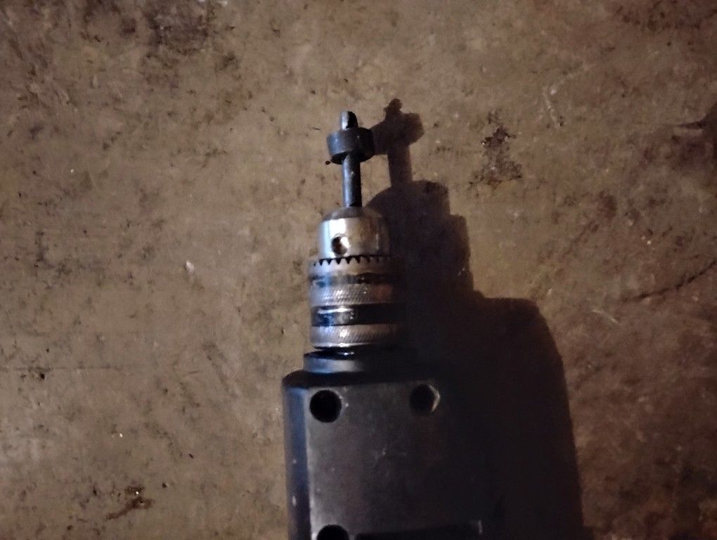 Black N Decker Drill