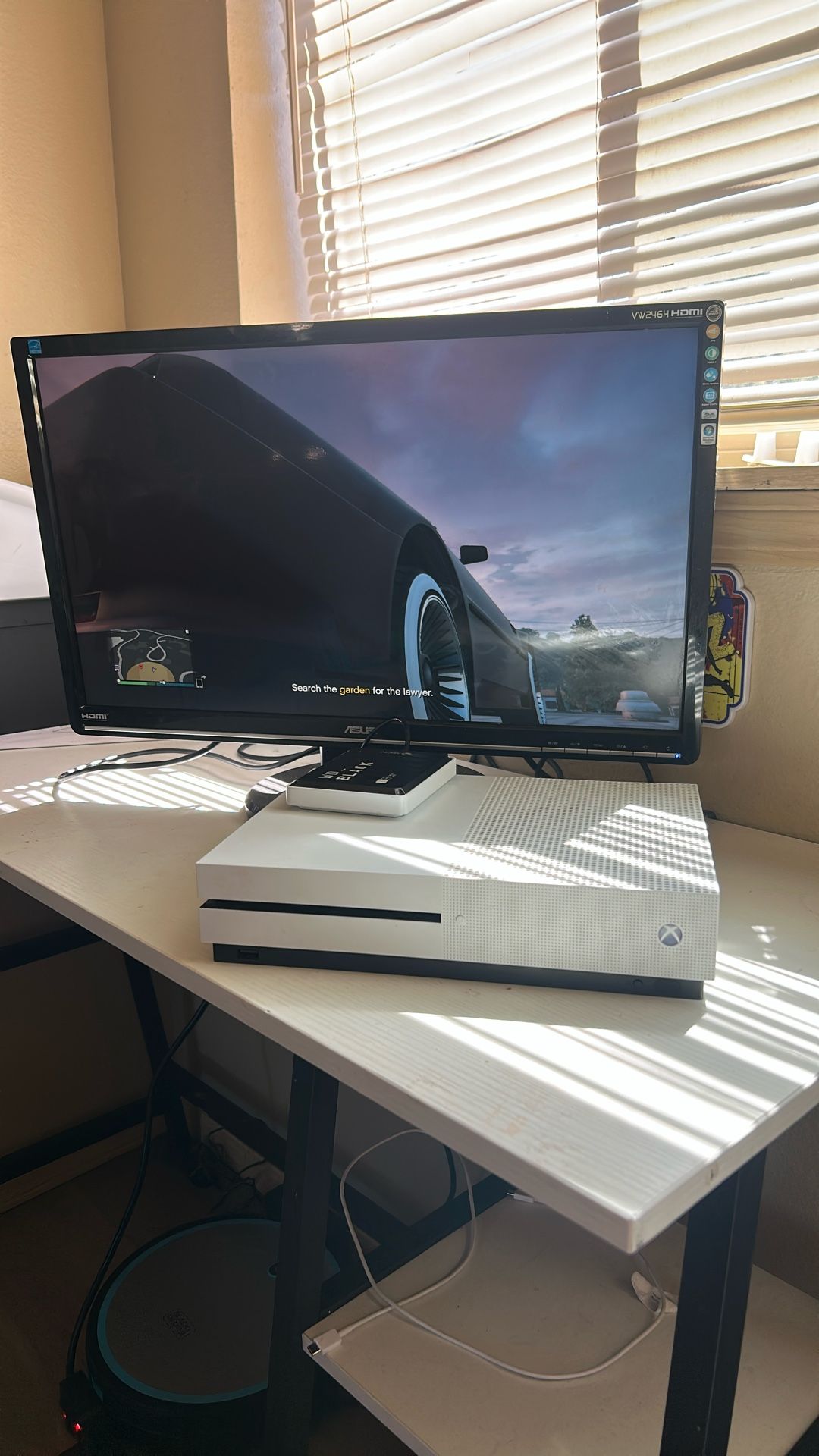 Xbox 1 With Small Tv And A Storage Box