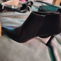 women's black heels size 10