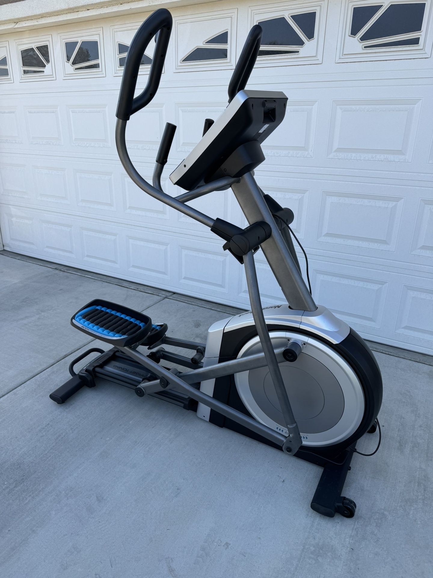 Nordic Track Commercial 14.9 Elliptical