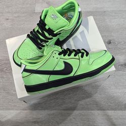 Nike dunk powerpuff girls size 9.5 Ds