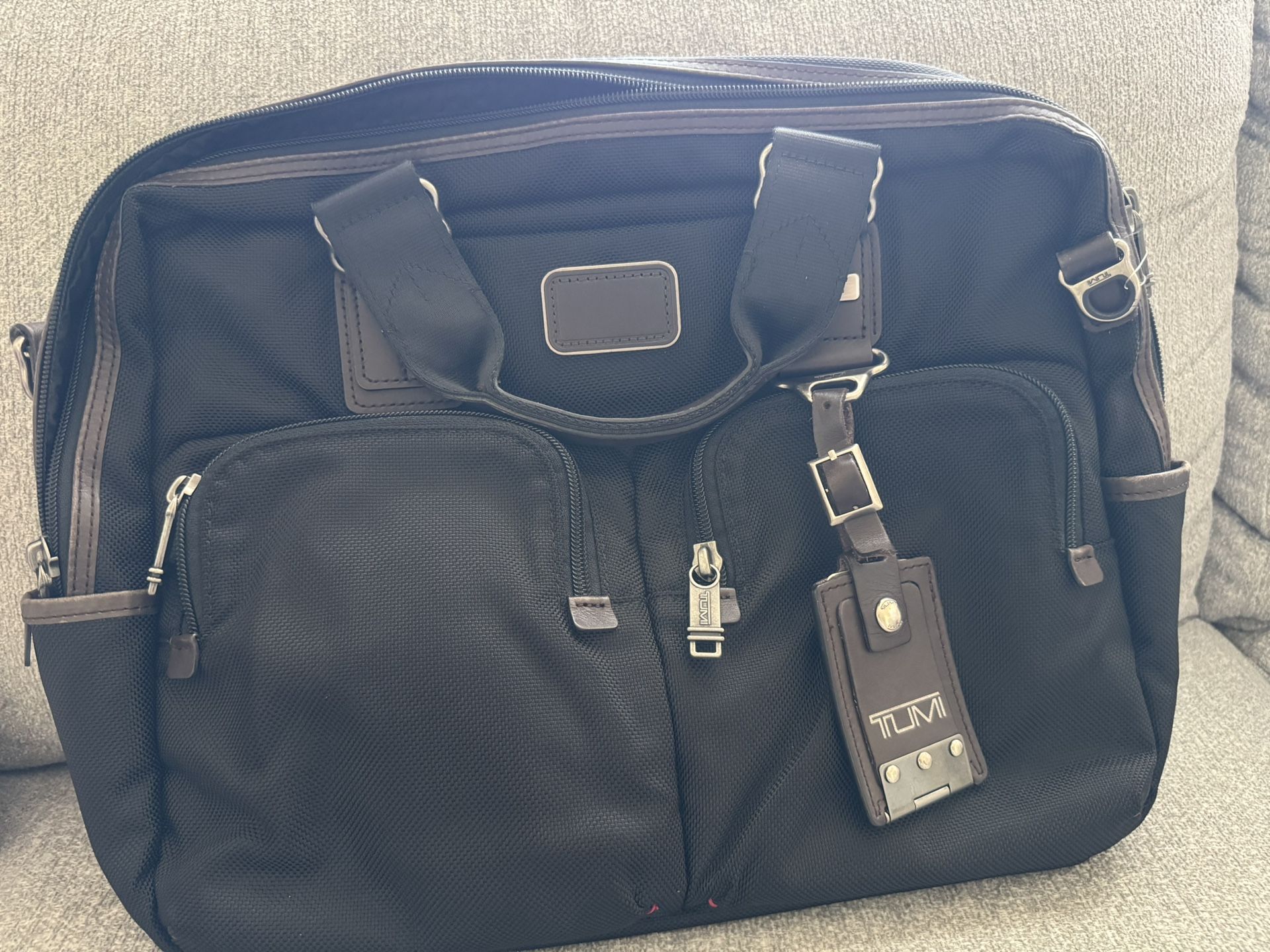 Tumi Laptop Bag / Briefcase – Durable Business Travel Bag