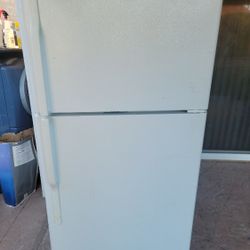 G E Refrigerator W30h65Firm Price  $285