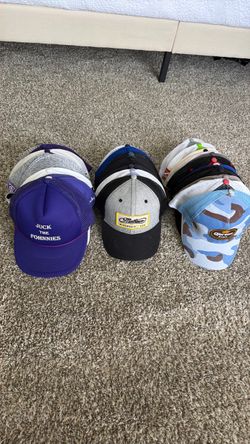Ball Caps, Snapbacks and Visors