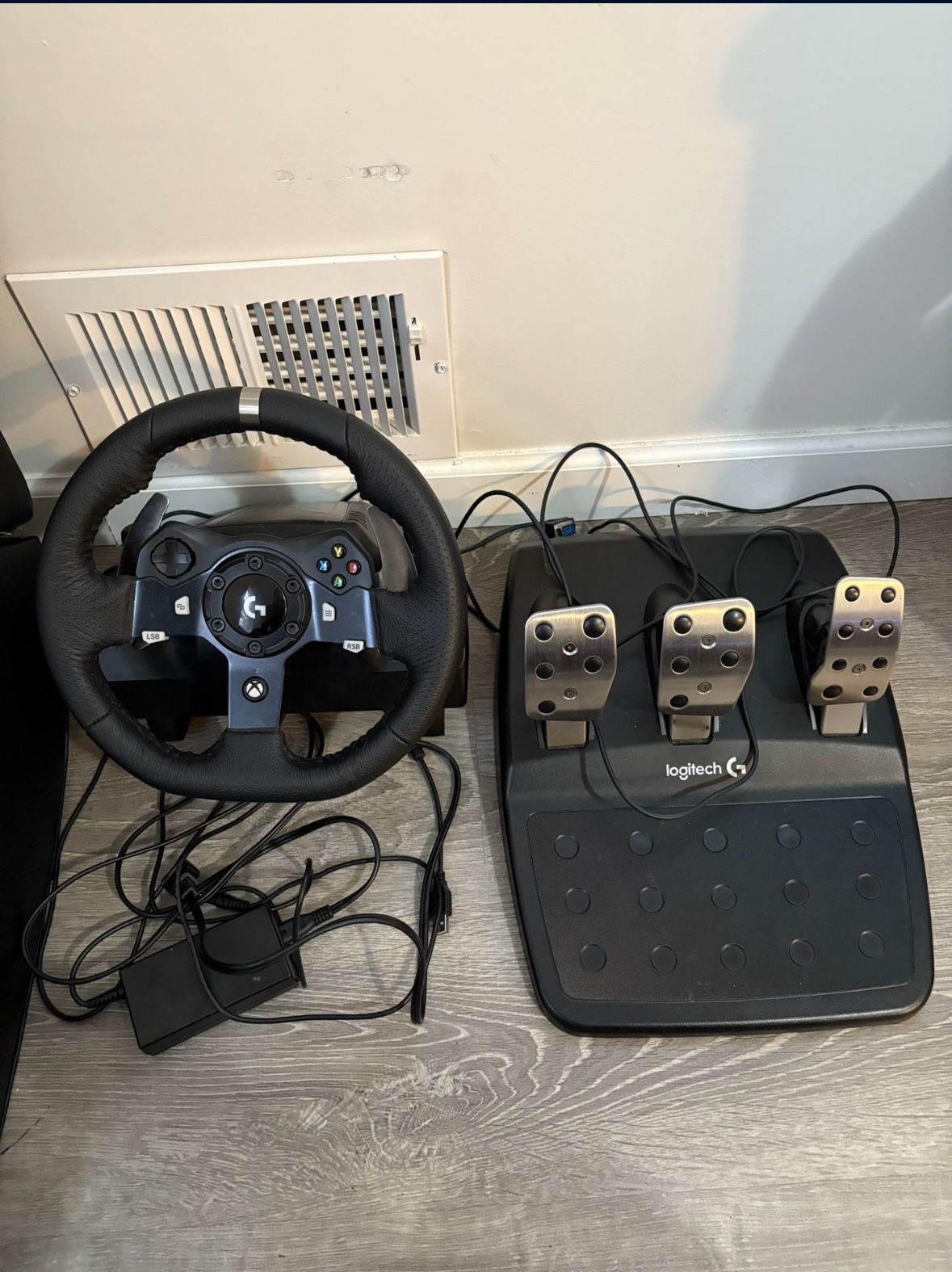 xbox wherl and pedals