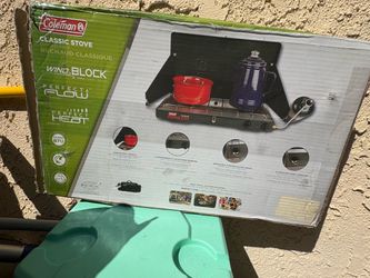 Coleman Classic 2-Burner Propane Camping Stove – Like New!