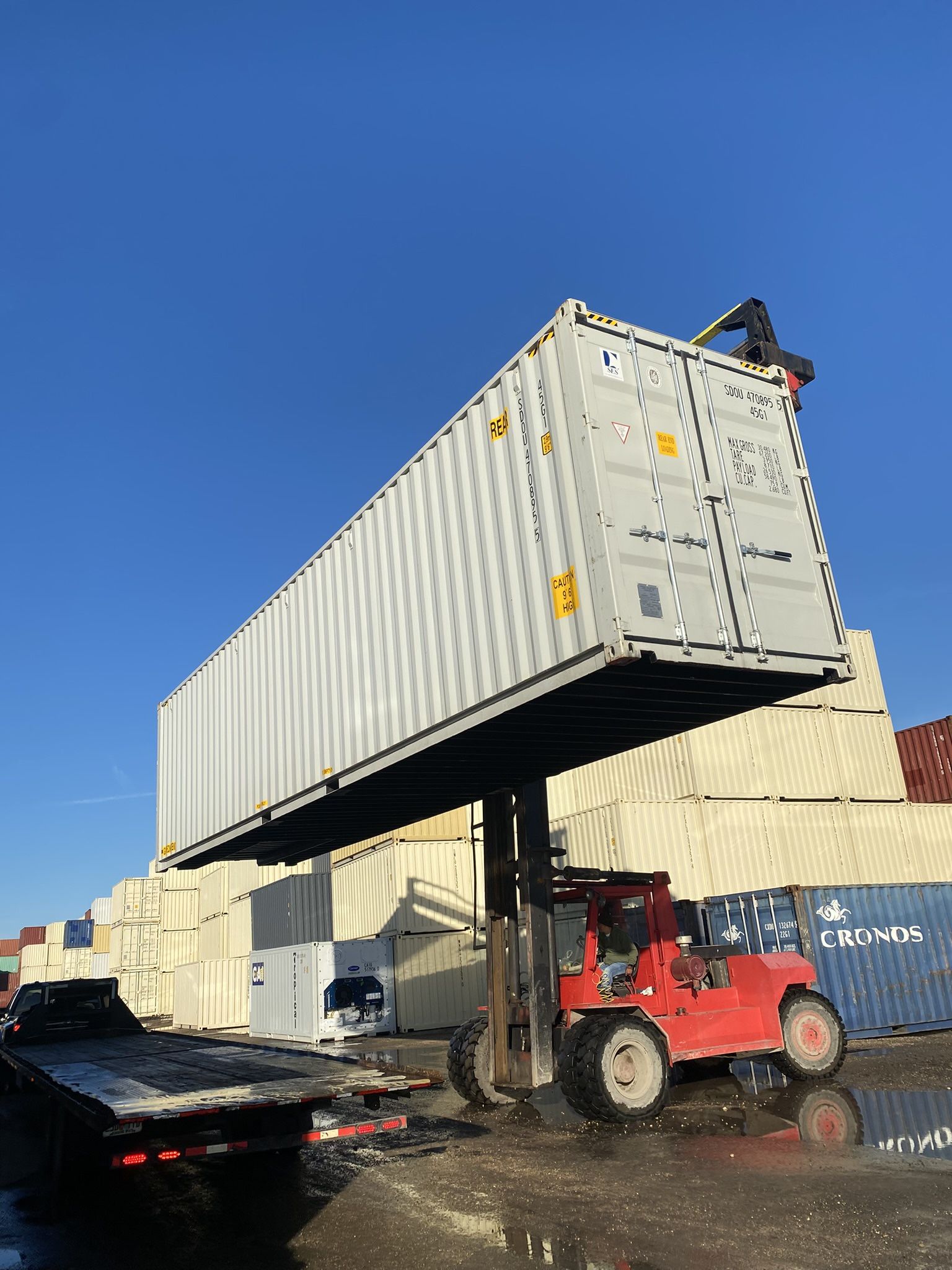 STORAGE CONTAINERS / CONTENEDORES